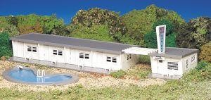 HO Plasticville Motel w/Pool 