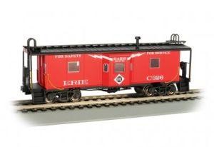 HO Bay-Window Caboose Erie w/Roof Walk 