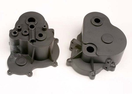 Gearbox Halves (F/R) with Rubber Access Plug